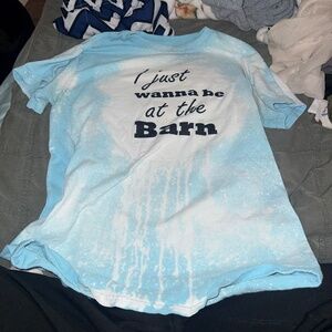 Gildan Light Blue Graphic Tee Small